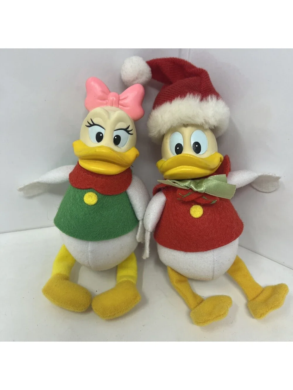 Disney Applause Christmas Daisy & Donald Duck Santa Felt Plastic 7